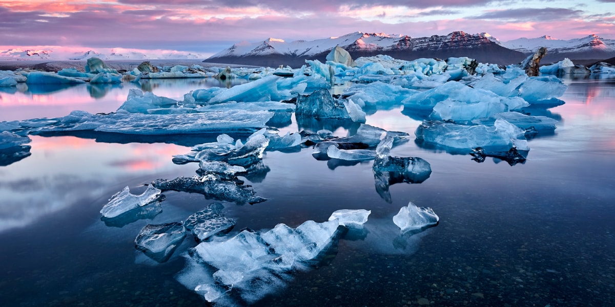 Iceland WhatsApp Group Links